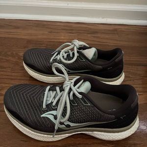 Saucony Formfit PWRRUN sneakers